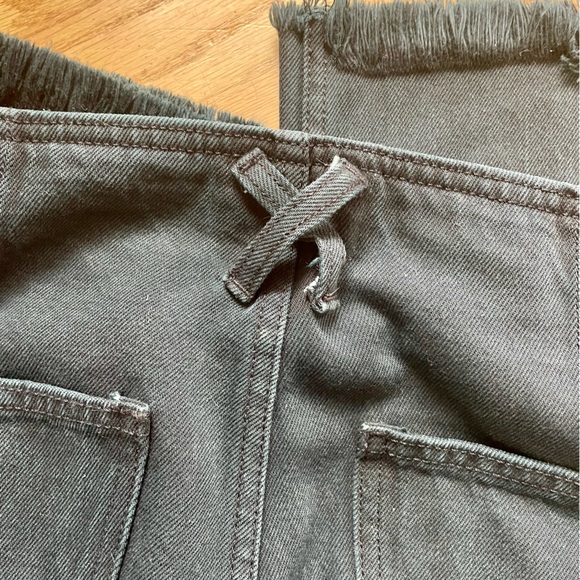 CURRENT/ELLIOTT Truby Frayed Hem Cropped Straight Jeans - Picture 8 of 10